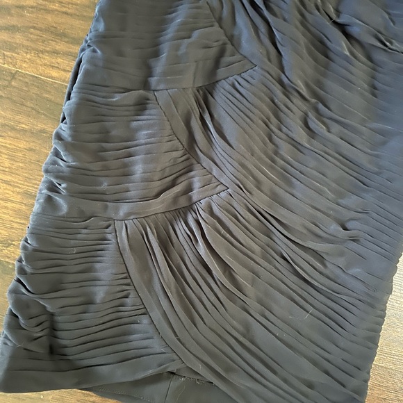 Adrianna Papell Navy Blue Formal Beaded Illusion Neckline Formal Dress size 4 - Picture 2 of 5